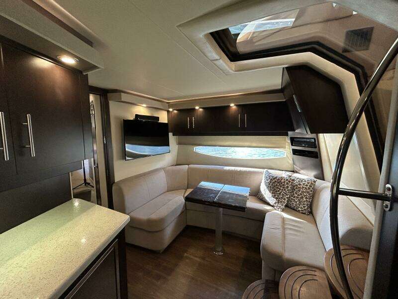 42ft Regal Yacht For Sale