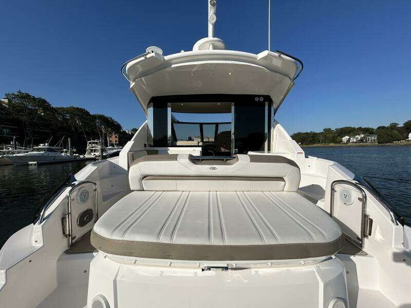 42ft Regal Yacht For Sale