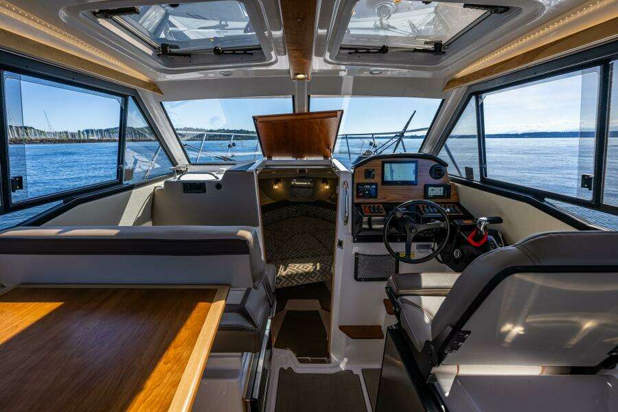 Cancelled  30ft Cutwater Yacht For Sale