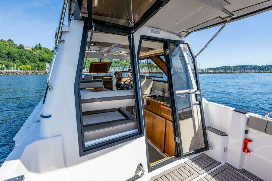 Cancelled  30ft Cutwater Yacht For Sale