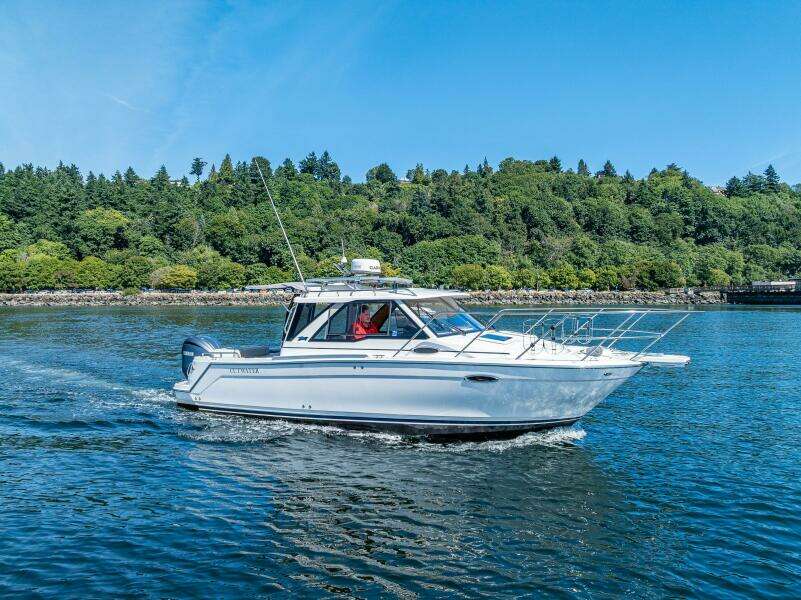 Cancelled  30ft Cutwater Yacht For Sale