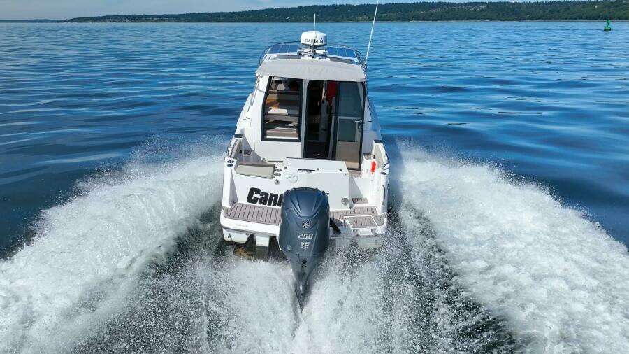 Cancelled  30ft Cutwater Yacht For Sale