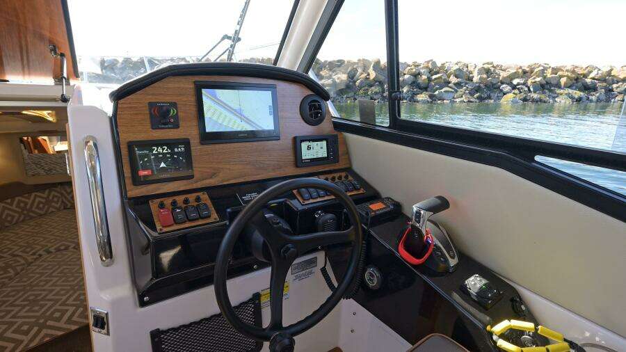 Cancelled  30ft Cutwater Yacht For Sale