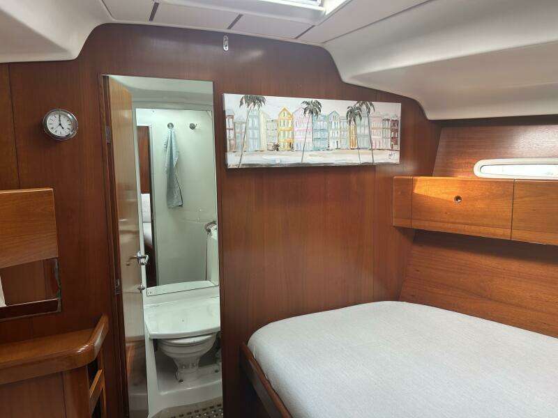 Unbound 47ft Beneteau Yacht For Sale