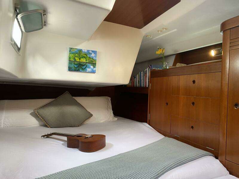 Unbound 47ft Beneteau Yacht For Sale
