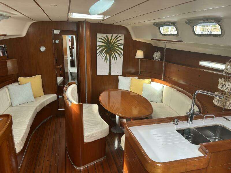 Unbound 47ft Beneteau Yacht For Sale