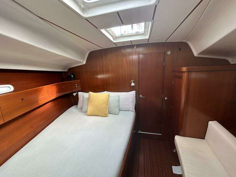 Unbound 47ft Beneteau Yacht For Sale