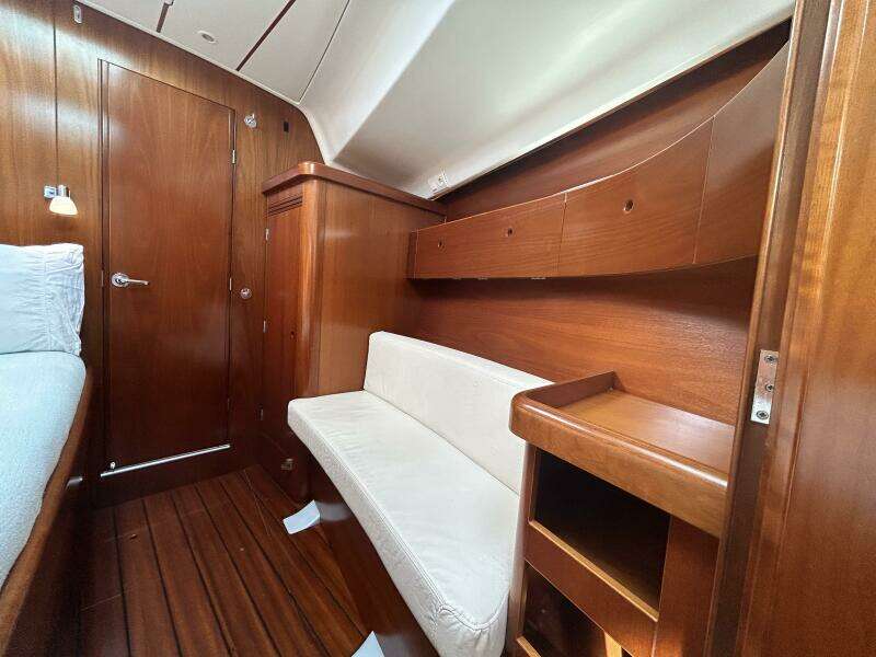 Unbound 47ft Beneteau Yacht For Sale