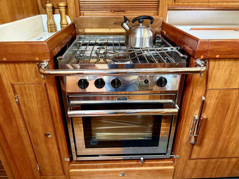 Starlight 46ft Outbound Yacht For Sale