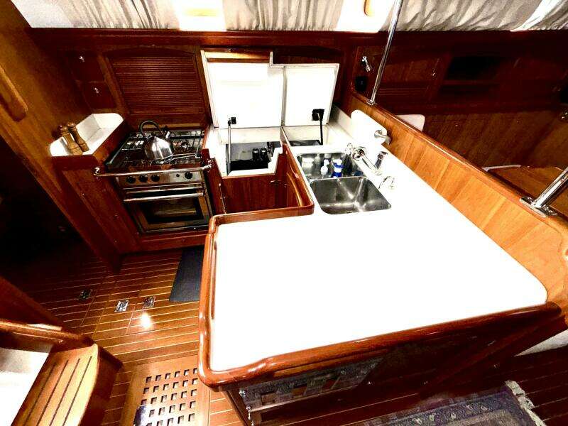 Starlight 46ft Outbound Yacht For Sale
