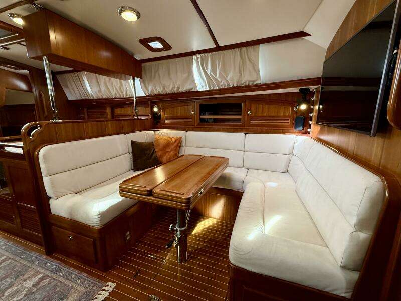 Starlight 46ft Outbound Yacht For Sale