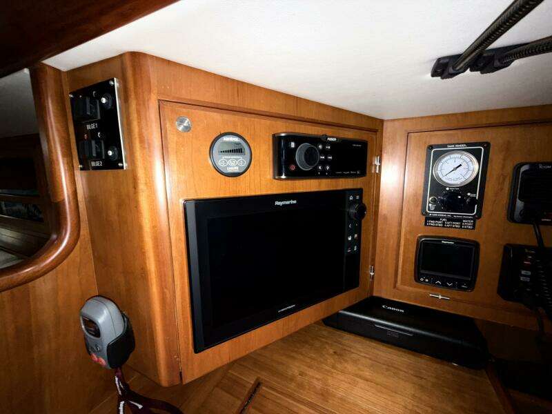 Starlight 46ft Outbound Yacht For Sale