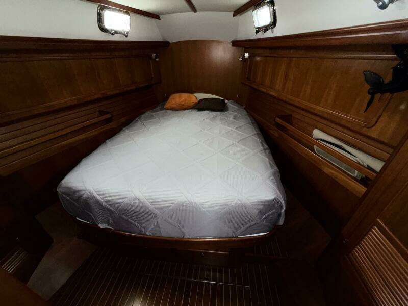 Starlight 46ft Outbound Yacht For Sale