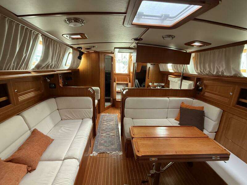 Starlight 46ft Outbound Yacht For Sale