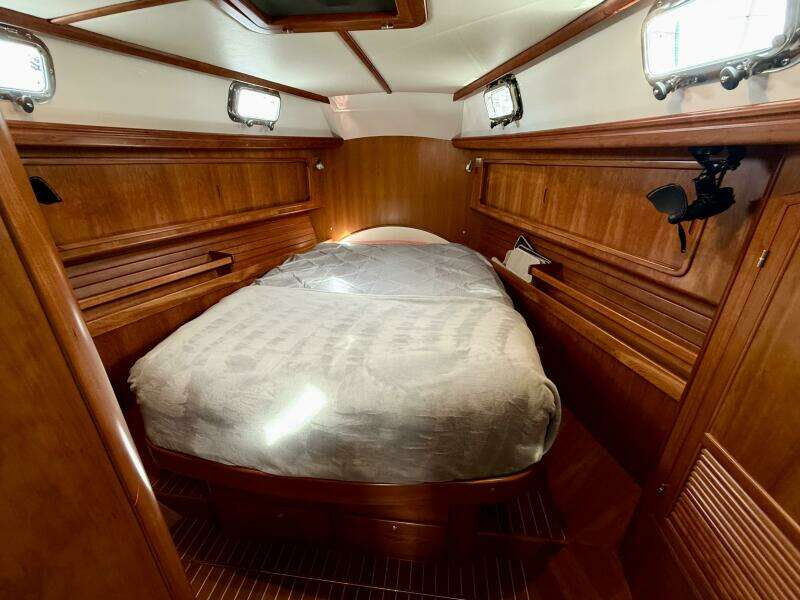 Starlight 46ft Outbound Yacht For Sale