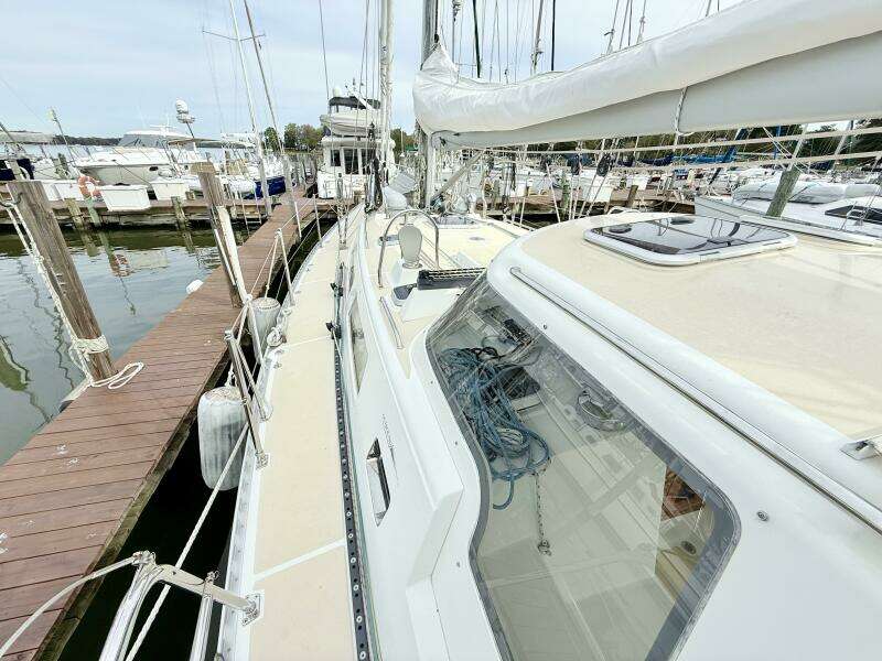 Starlight 46ft Outbound Yacht For Sale