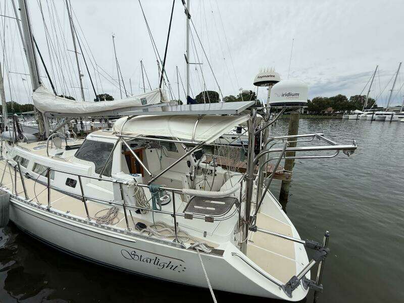 Starlight 46ft Outbound Yacht For Sale