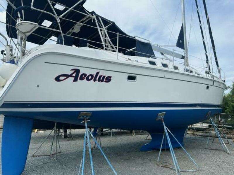 Aeolus 49ft Hunter Yacht For Sale