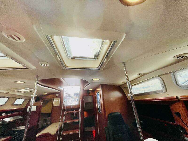 Aeolus 49ft Hunter Yacht For Sale
