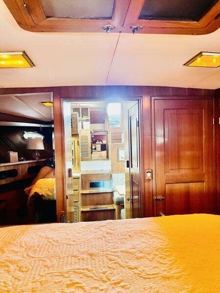 Aeolus 49ft Hunter Yacht For Sale