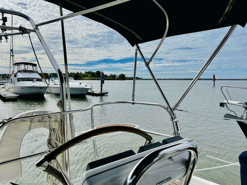 Aeolus 49ft Hunter Yacht For Sale