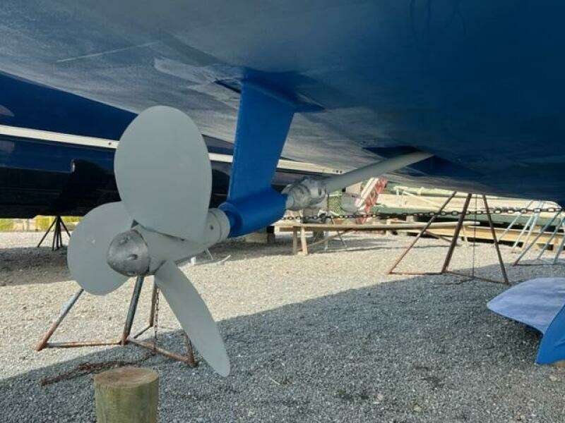 Aeolus 49ft Hunter Yacht For Sale