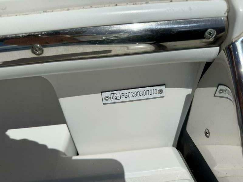 30ft Cobalt Yacht For Sale