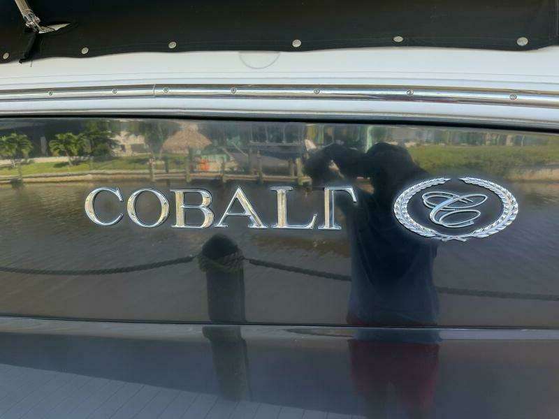 30ft Cobalt Yacht For Sale