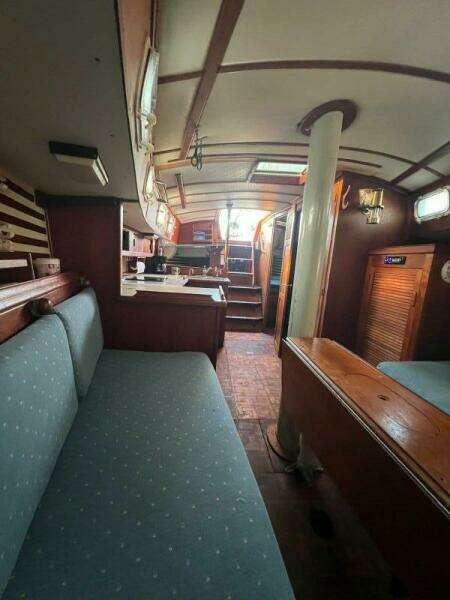 Ella Lin 37ft Endeavour Yacht For Sale