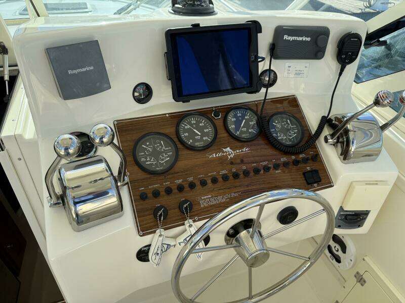 28ft Albemarle Yacht For Sale