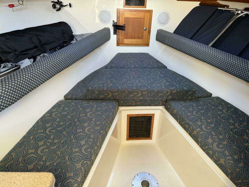 28ft Albemarle Yacht For Sale