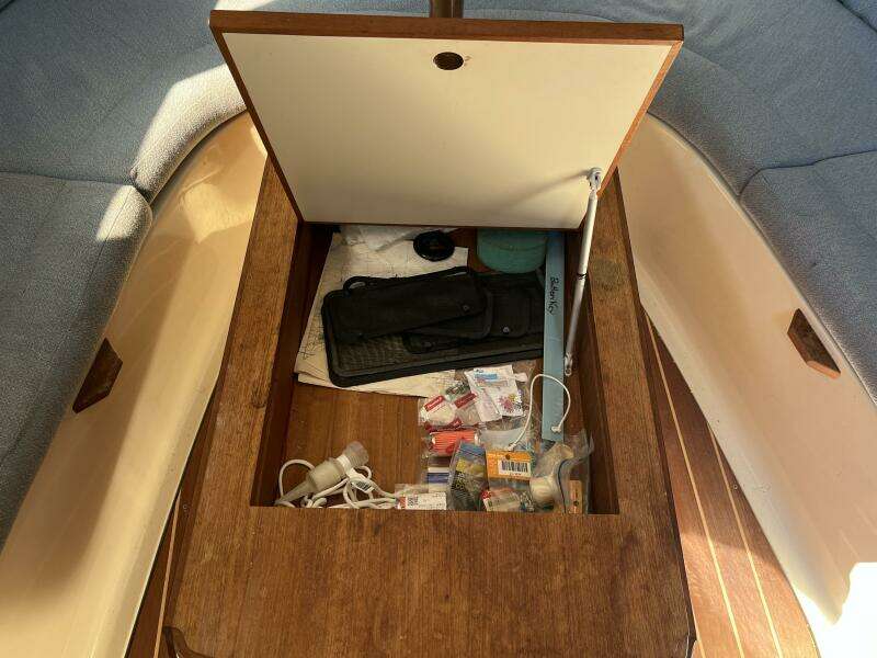 Papillon 30ft Hunter Yacht For Sale