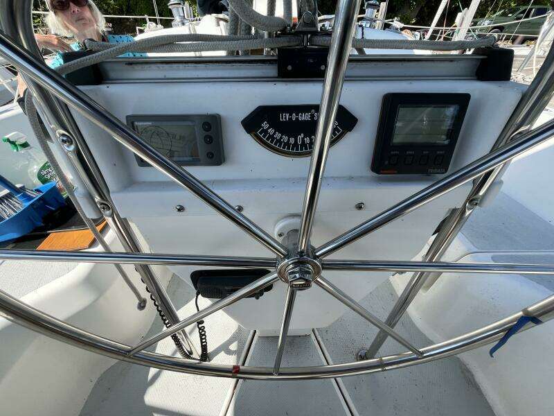 Papillon 30ft Hunter Yacht For Sale