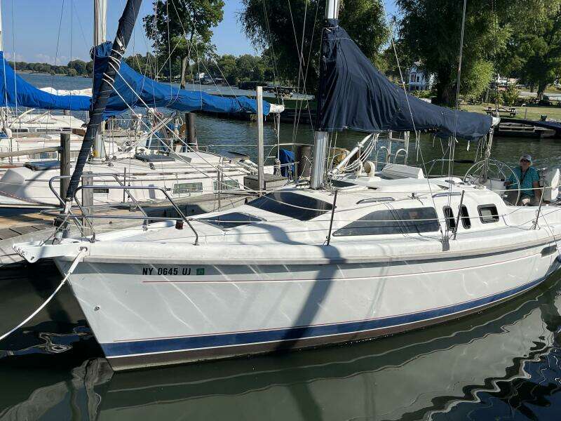 Papillon 30ft Hunter Yacht For Sale