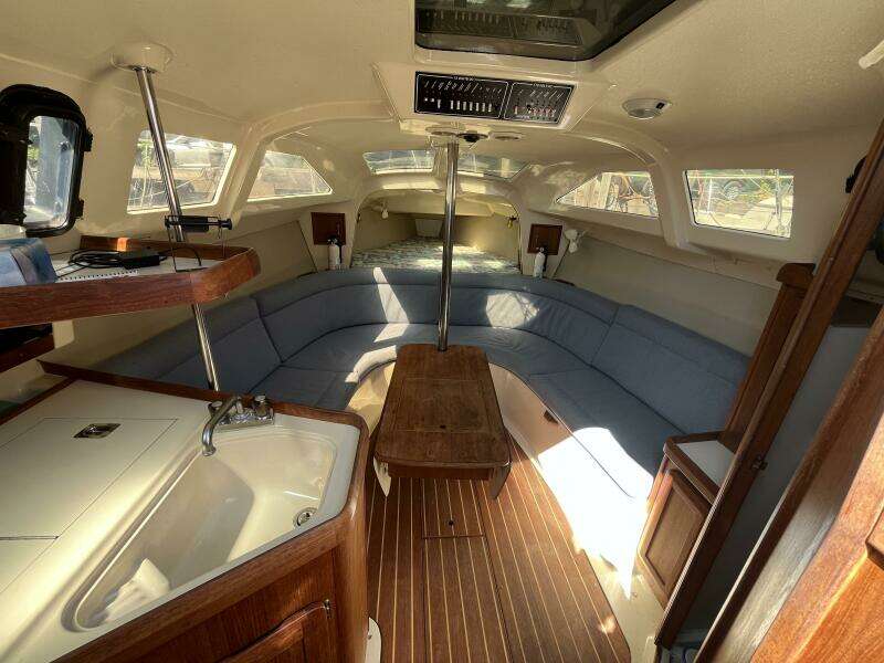 Papillon 30ft Hunter Yacht For Sale