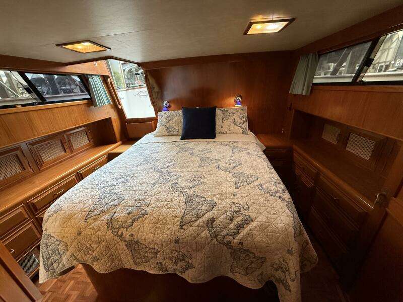 Deep Pockets 40ft Ocean Alexander Yacht For Sale Deep Pockets 40ft Ocean Alexander Yacht For Sale
