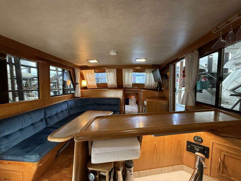Deep Pockets 40ft Ocean Alexander Yacht For Sale Deep Pockets 40ft Ocean Alexander Yacht For Sale