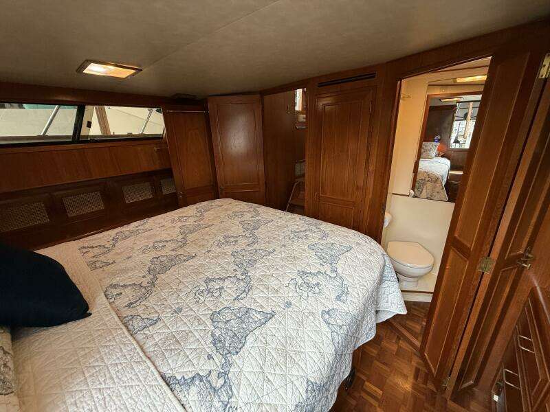 Deep Pockets 40ft Ocean Alexander Yacht For Sale Deep Pockets 40ft Ocean Alexander Yacht For Sale
