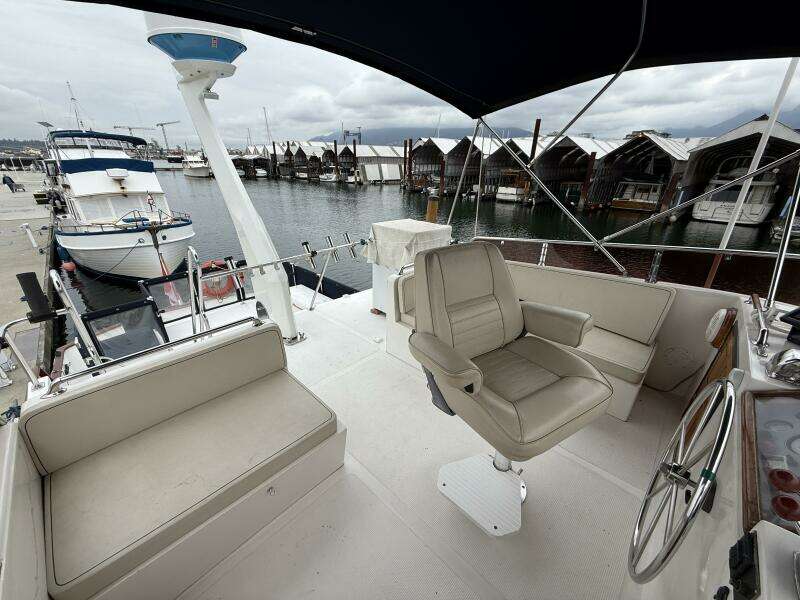 Deep Pockets 40ft Ocean Alexander Yacht For Sale Deep Pockets 40ft Ocean Alexander Yacht For Sale