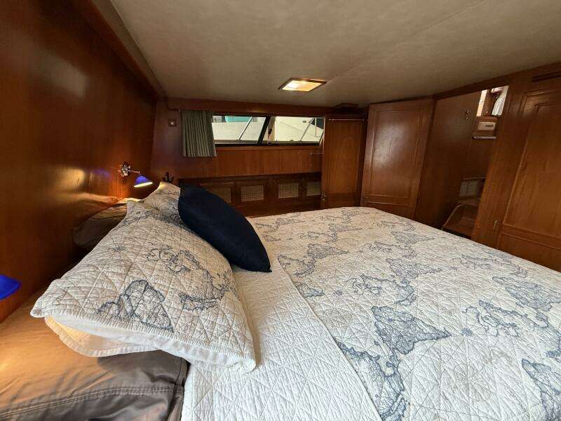 Deep Pockets 40ft Ocean Alexander Yacht For Sale Deep Pockets 40ft Ocean Alexander Yacht For Sale