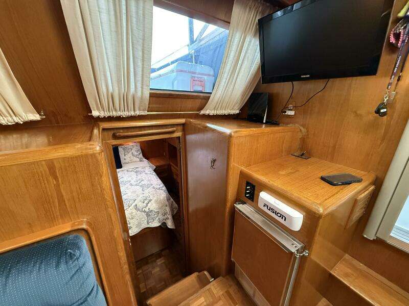 Deep Pockets 40ft Ocean Alexander Yacht For Sale Deep Pockets 40ft Ocean Alexander Yacht For Sale