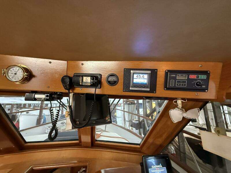 Deep Pockets 40ft Ocean Alexander Yacht For Sale Deep Pockets 40ft Ocean Alexander Yacht For Sale