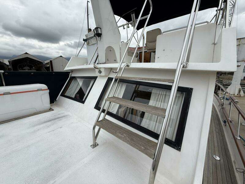 Deep Pockets 40ft Ocean Alexander Yacht For Sale Deep Pockets 40ft Ocean Alexander Yacht For Sale