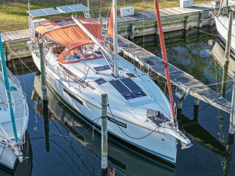 Cinnamon Girl 44ft Jeanneau Yacht For Sale