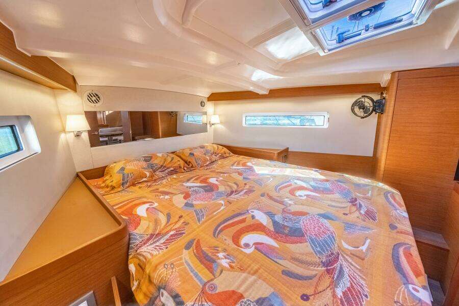 Cinnamon Girl 44ft Jeanneau Yacht For Sale