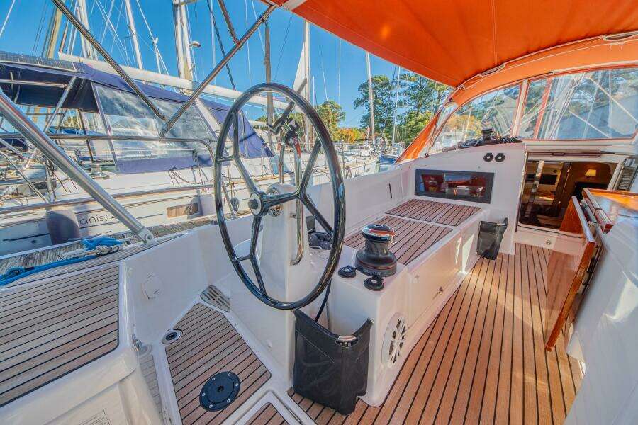 Cinnamon Girl 44ft Jeanneau Yacht For Sale