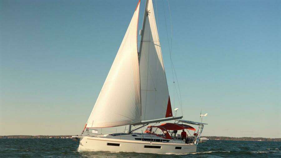 Cinnamon Girl 44ft Jeanneau Yacht For Sale
