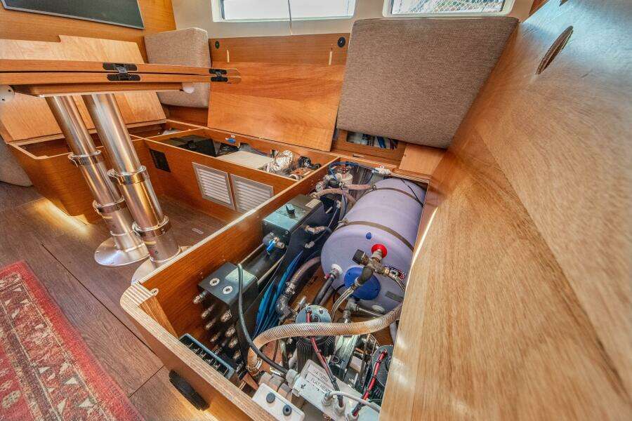 Cinnamon Girl 44ft Jeanneau Yacht For Sale