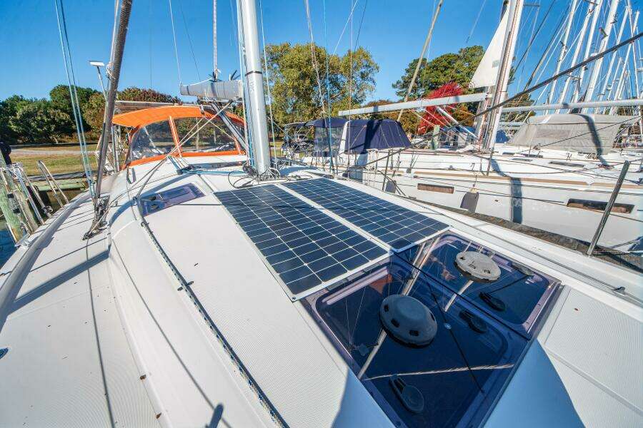 Cinnamon Girl 44ft Jeanneau Yacht For Sale