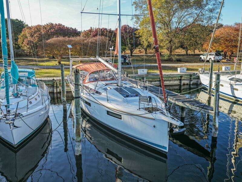 Cinnamon Girl 44ft Jeanneau Yacht For Sale
